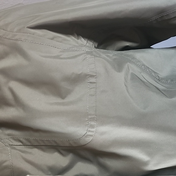 LL BEAN Women's jacket - Picture 5 of 16